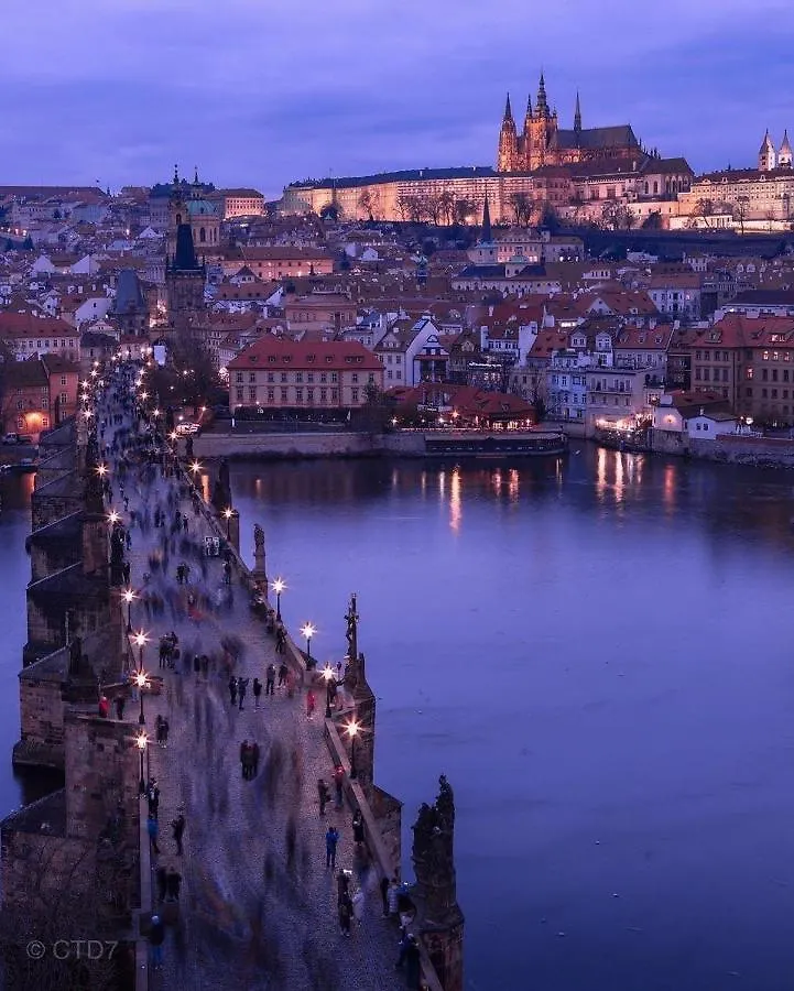 Blue Prague 7 Aparthotel