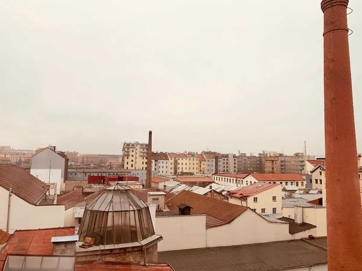 Blue Prague 7公寓式酒店